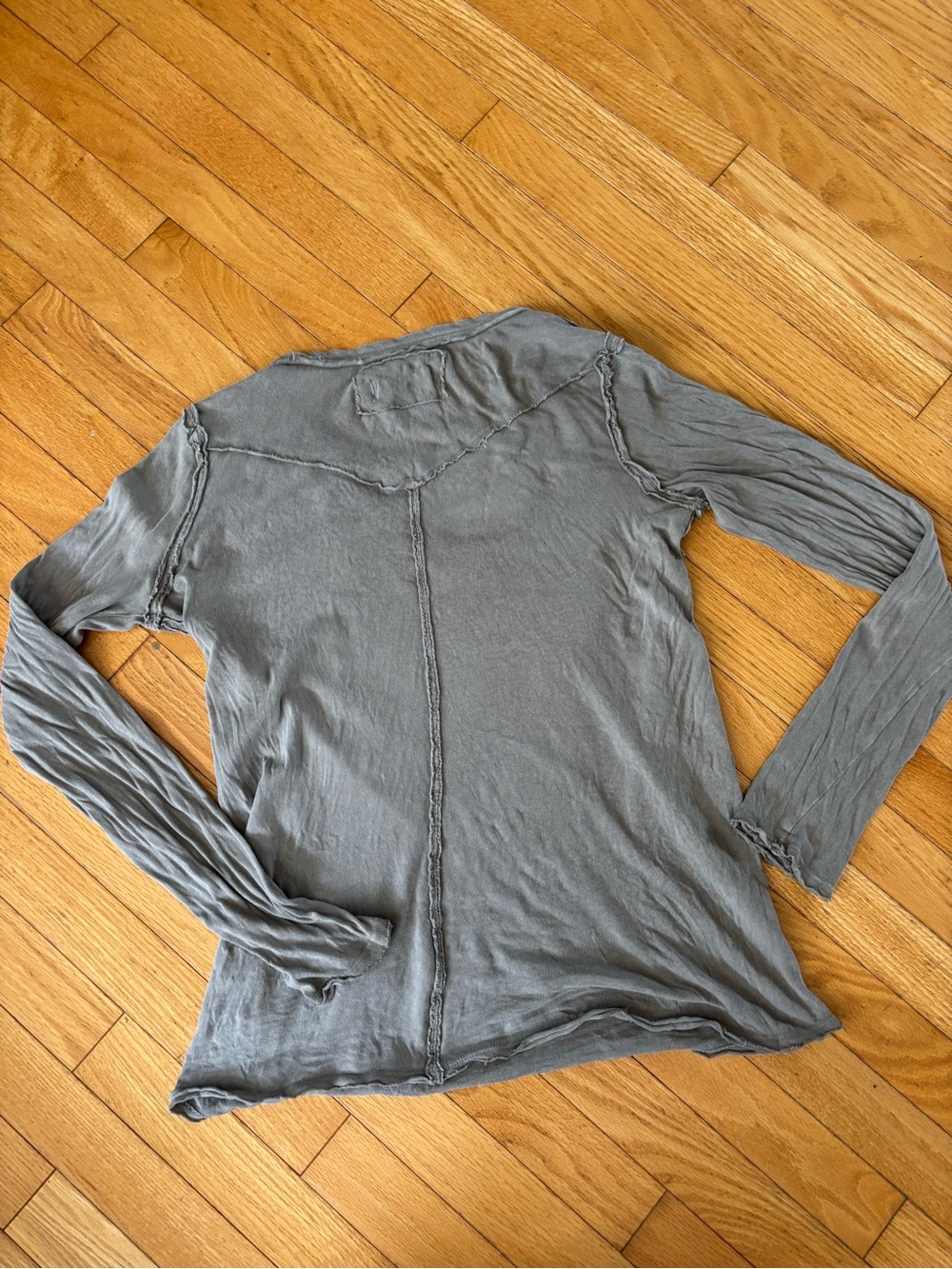 We The Free Washed Gray Long Sleeve Tee size small